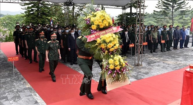 Ha Tinh reburies Vietnamese martyrs repatriated from Laos